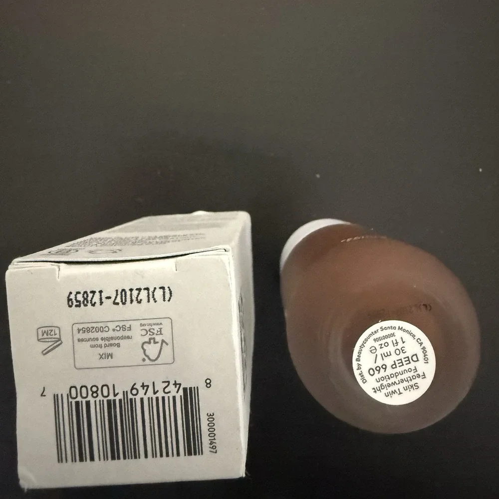 BEAUTYCOUNTER -SHADE: Deep 660- Skin Twin Featherweight Plumping Foundation-NEW!